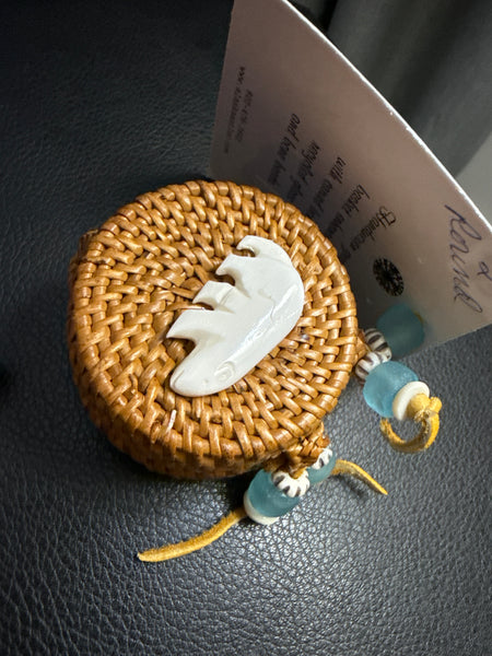 2" ROUND HAND WOVEN GRASS BASKET WITH LID