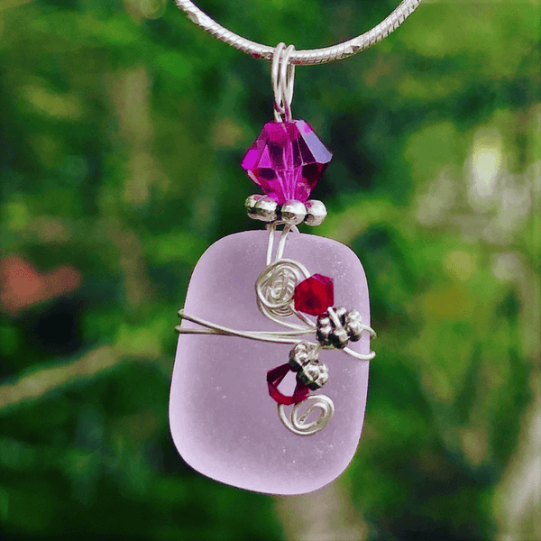 SEA GLASS NECKLACE