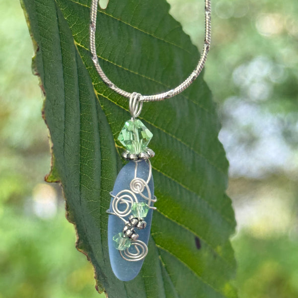 Sea Glass Necklace – Green Dagger-Shaped Pendant