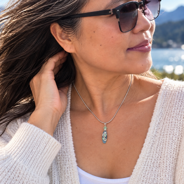 Sea Glass Necklace – Green Dagger-Shaped Pendant