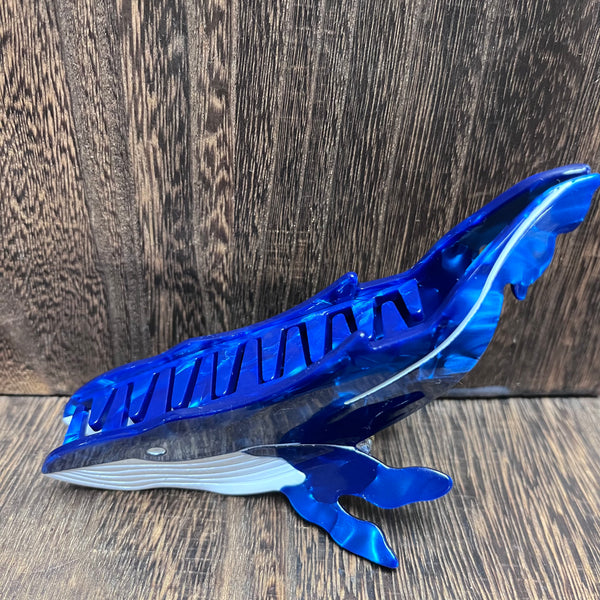 Whale hair clip