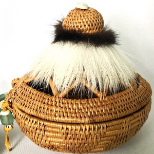 HAND WOVEN GRASS BASKET WITH TIERED OPEN WEAVE LID- EAGLE