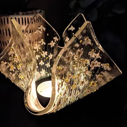 Handmade Fused Glass - Daisy Small Tealight